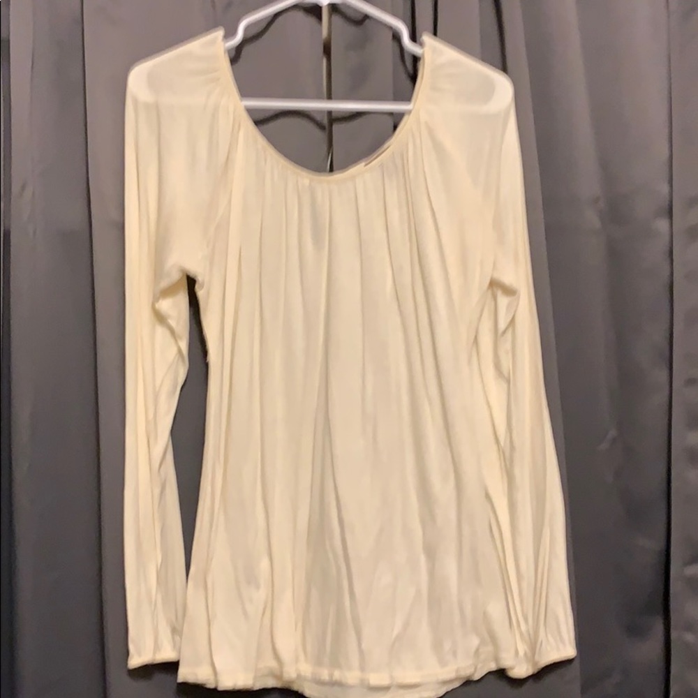 Women’s Top Size Large